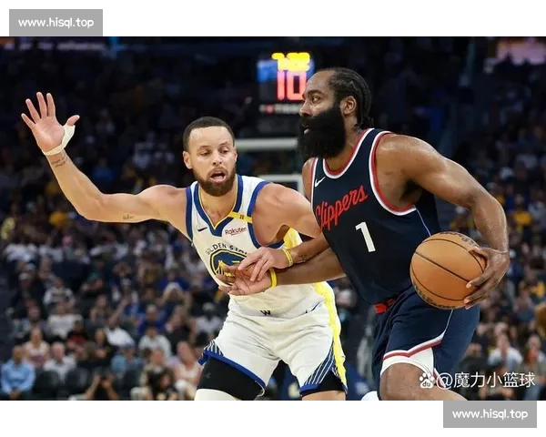 NBA激战再起勇士逆转雄鹿勇士新星表现亮眼带队取胜